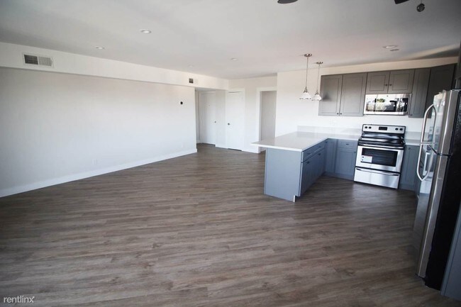 Foto del edificio - 5118 De Longpre Ave