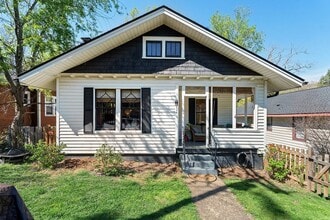 Building Photo - 124 Annandale Ave
