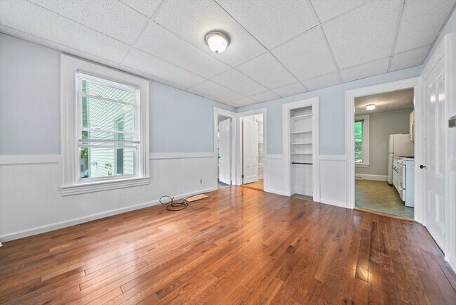 Foto del edificio - 152 S Franklin St