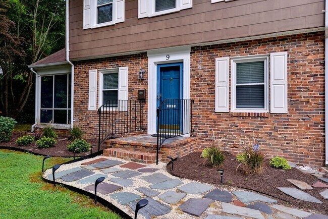 Building Photo - Delightful Home in Brandon Heights