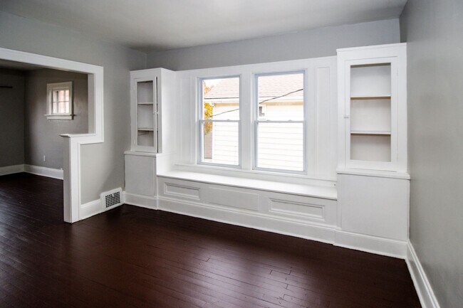 Foto del edificio - 14112 Edgewood Ave