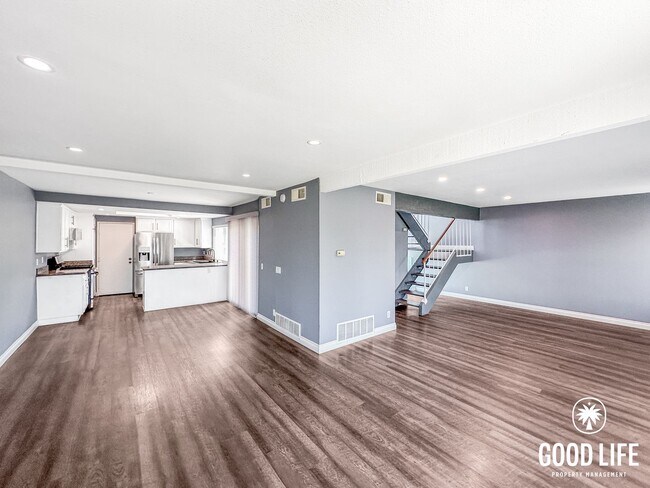 Foto del edificio - OC: Anaheim Hills 2 Master Suite Home | Private Yard, Attached 2 Car Garage & Community Pool