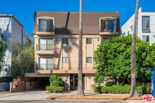 Building Photo - 953 4th St