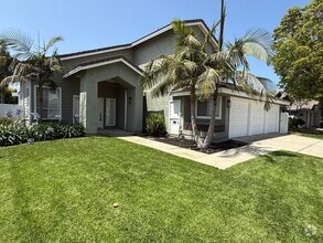 Building Photo - 430 Carnation Pl
