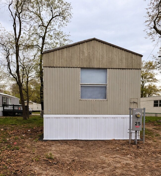 Foto del edificio - 25 Deerwood Park