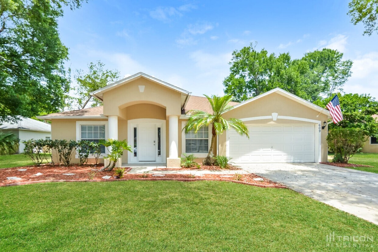 609 White Oak Way Deland FL House for Rent in DeLand, FL