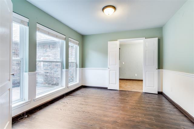 Foto del edificio - 8306 Columbia Dr