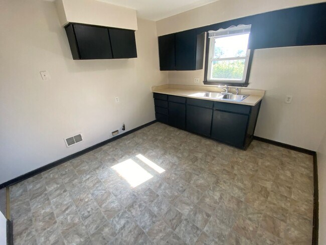 Foto del edificio - 5952-54 N 84th St