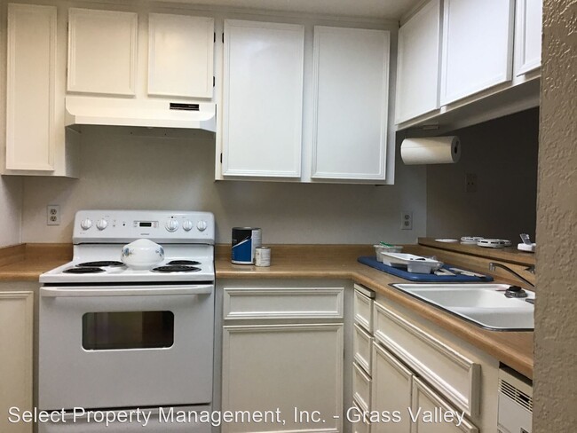 Foto del edificio - 2 br, 1.5 bath House - 125 Comstock Ct