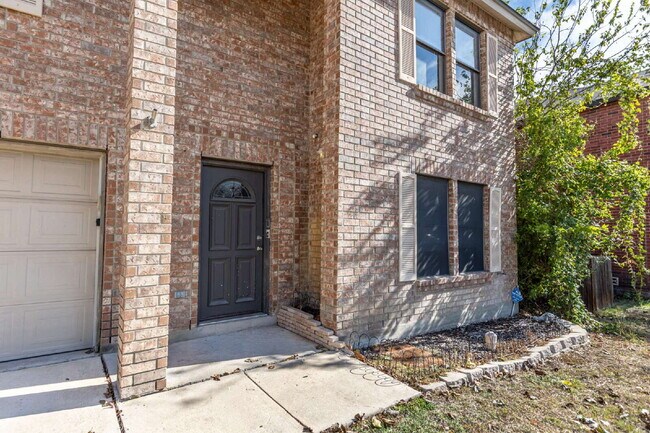 Building Photo - 8423 Parry Path