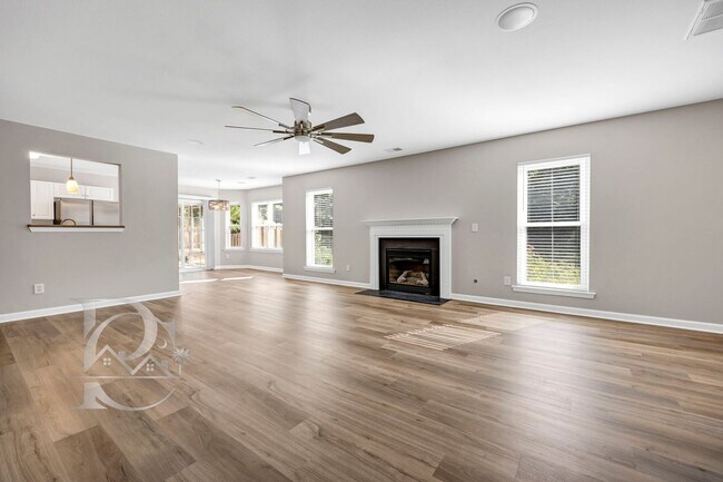 Foto del edificio - 1039 Glencroft Dr