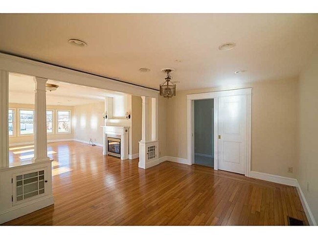 Foto del edificio - 35 Allen Ave