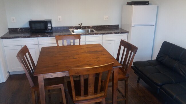 Foto del edificio - 37 Alexandria Dr