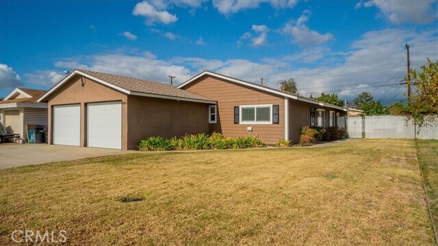 Building Photo - 5160 Howard St