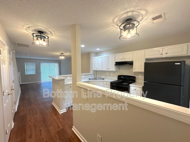 Foto del edificio - 4249 Orange Tree Ct