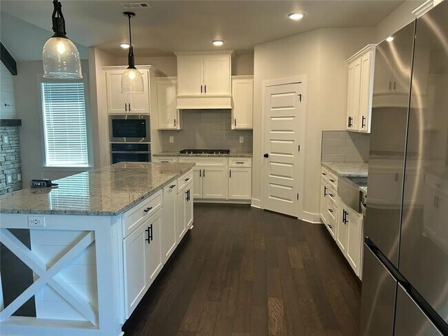 Foto del edificio - 1141 Red Maple St