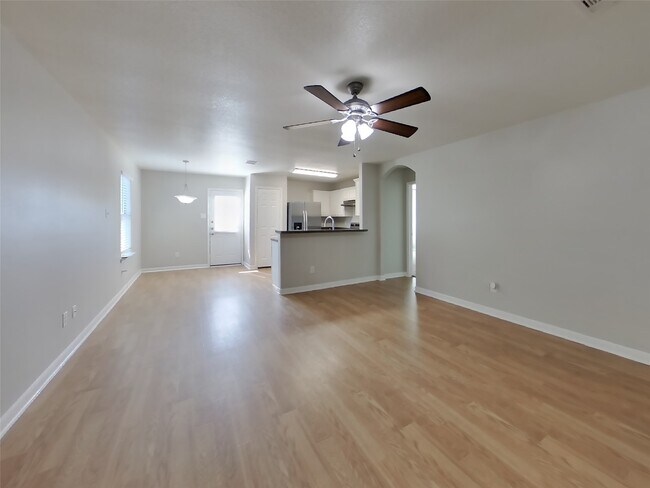 Foto del edificio - 6930 Waterlilly View Ln