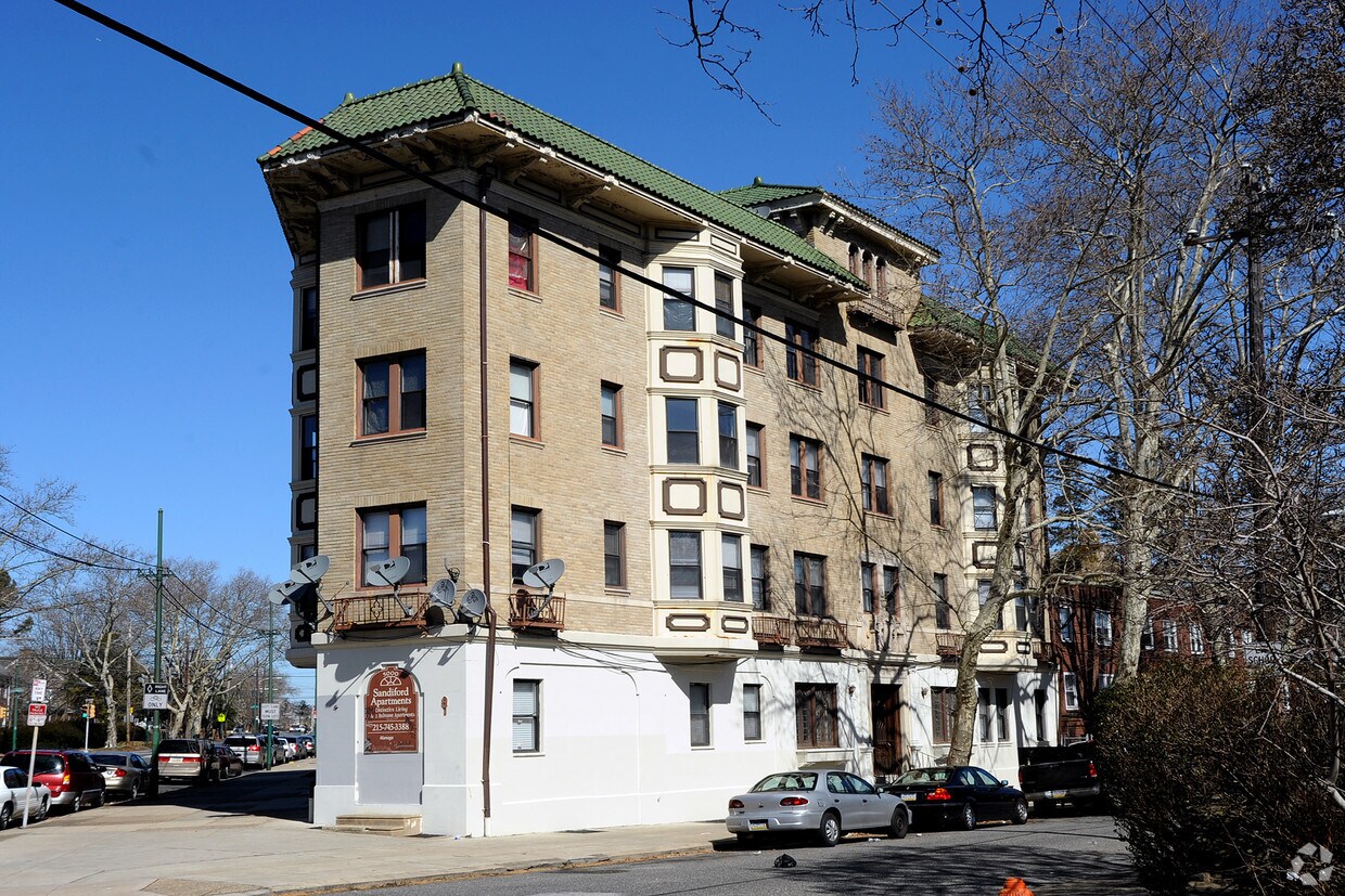 Foto del edificio - 5001-5011 Oxford Ave