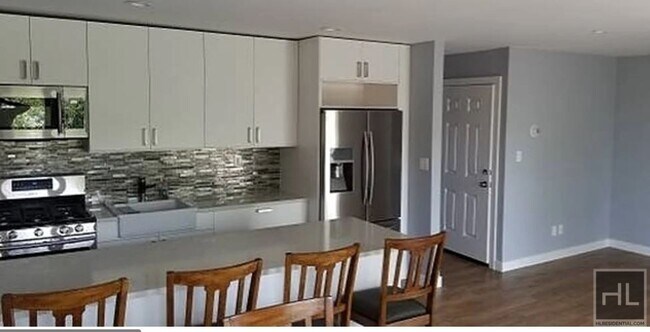 Foto del edificio - 66-37 Jay Ave