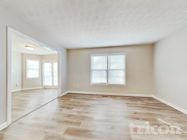 Foto del edificio - 220 Stevenson Trail