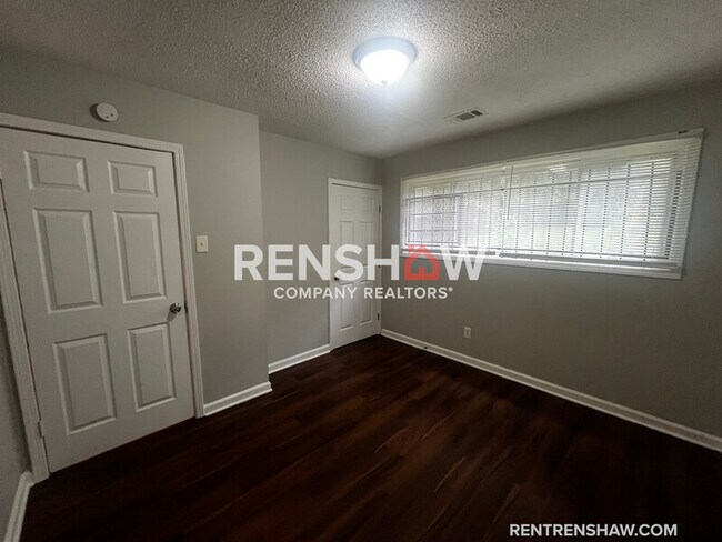 Foto del edificio - 289 Charter Ave