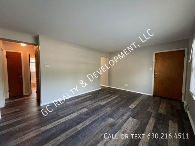 Foto del edificio - ***EASTSIDE GENEVA LOCATION / 2 BDRM / 1 B...