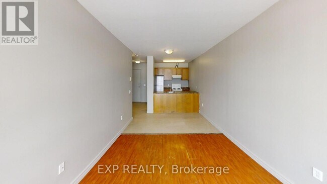 Photo du bâtiment - 95 Barrie Rd