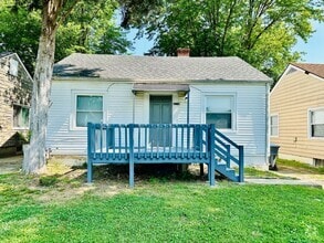Building Photo - 2119 Ratcliffe Ave