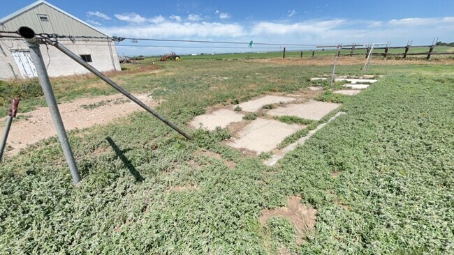 Foto del edificio - Farm House For Lease