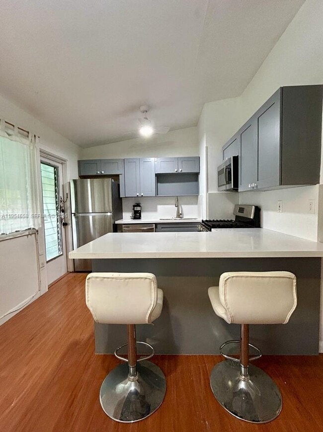 Foto del edificio - 1080 98th St