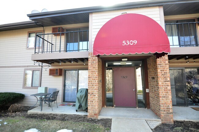 Building Photo - 5309 Brody Dr