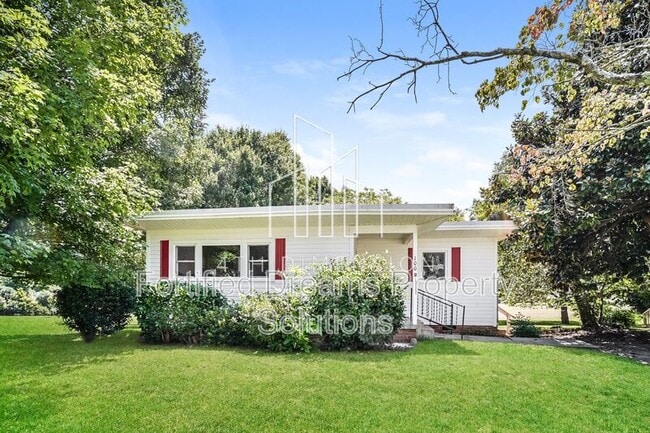 Building Photo - 100 E Moffitt Ave