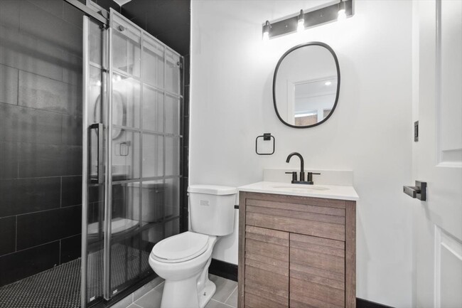 Building Photo - 6161 Walnut Street, Unit 1C