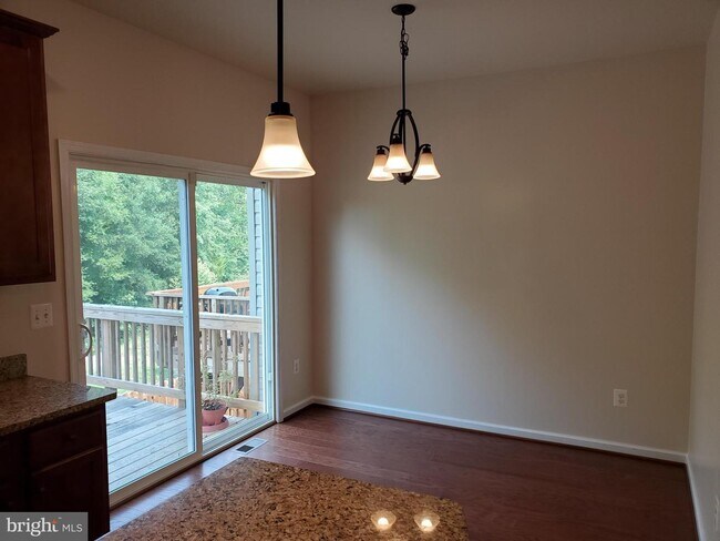 Building Photo - 2239 Mallard Landing Dr