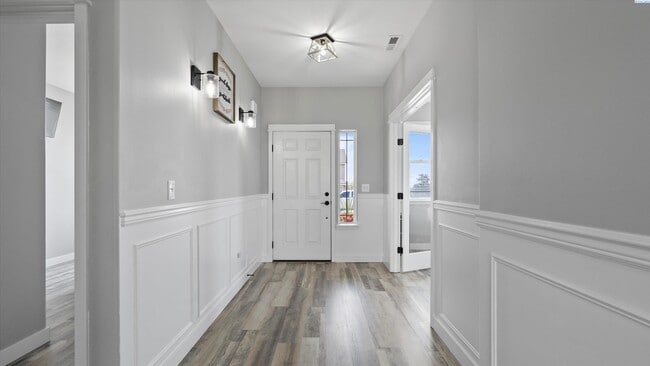 Building Photo - Small Town Charm with Big City Benefits