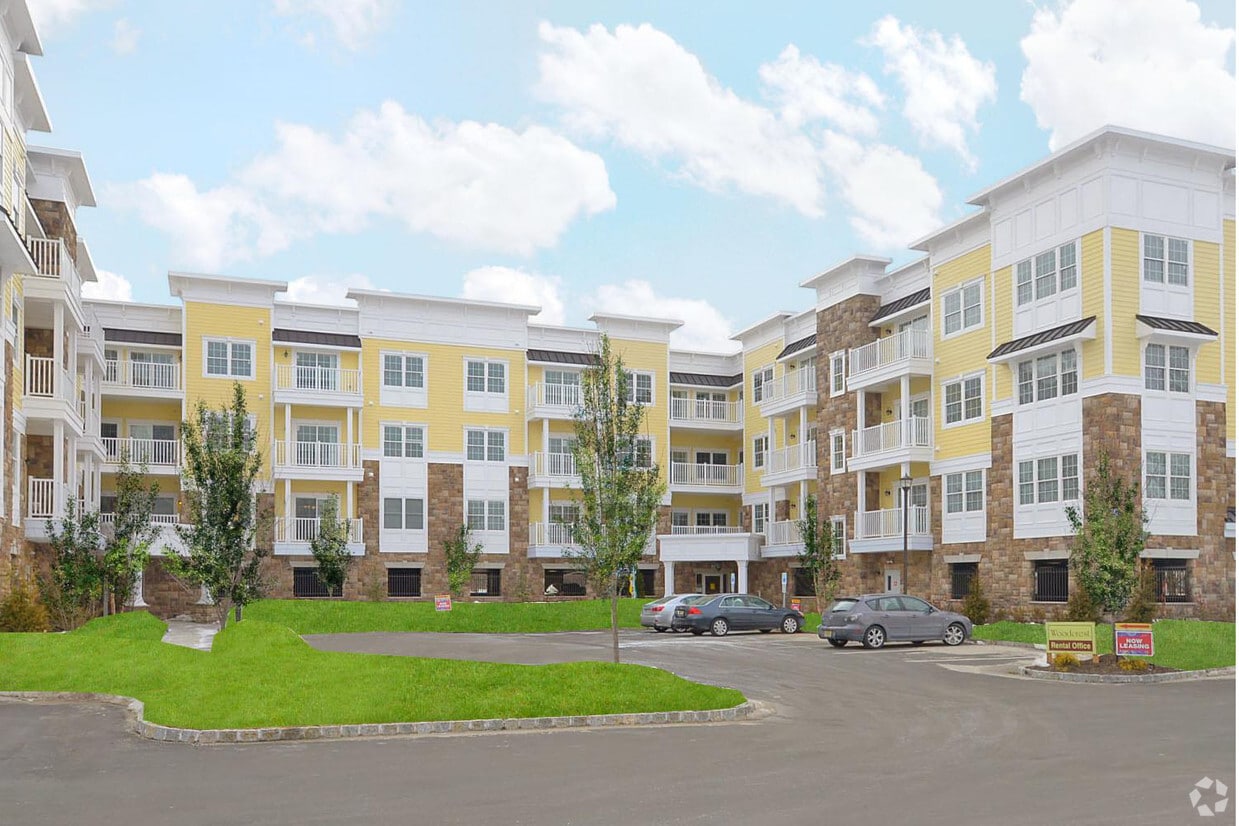Woodcrest at Clark 55+ 1500 WESTFIELD Ave CLARK, NJ Apartments