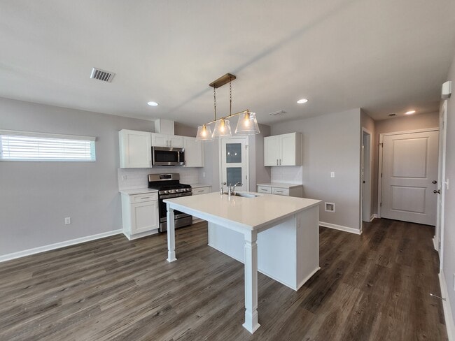 Building Photo - 3607 Meadow Vista Ln