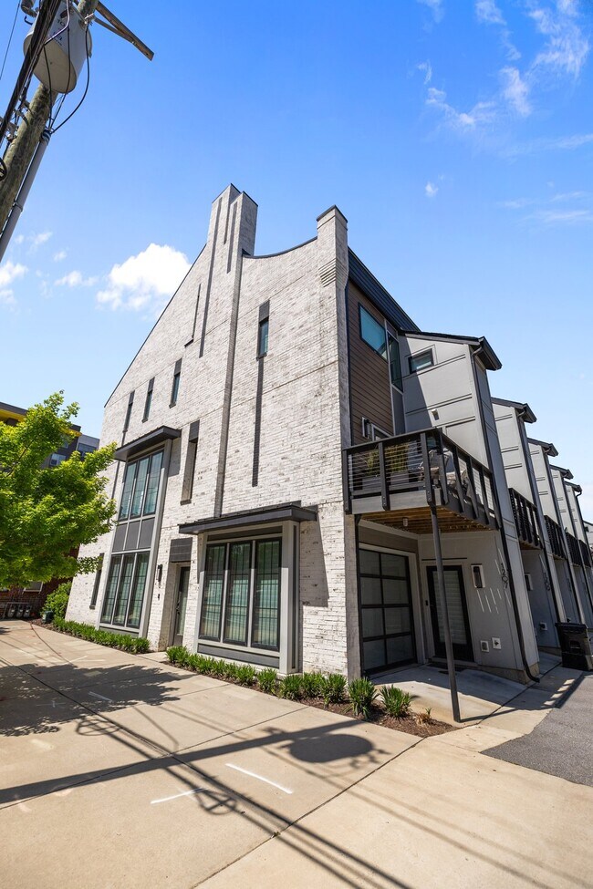 Building Photo - 1207 Minter Pl