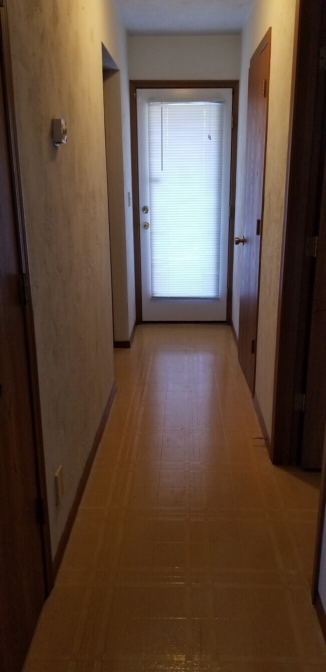 403 Short St Unit C, Collinsville, IL 62234 Condo for Rent in