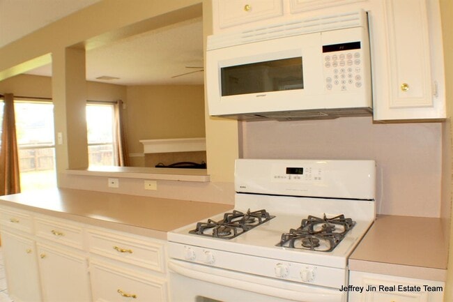 Building Photo - 4905 E Columbary Dr