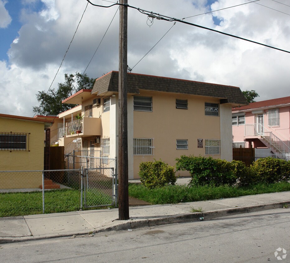 Foto del edificio - 1840 SW 3rd St