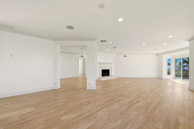 Foto del edificio - 204 Tranquillo Rd