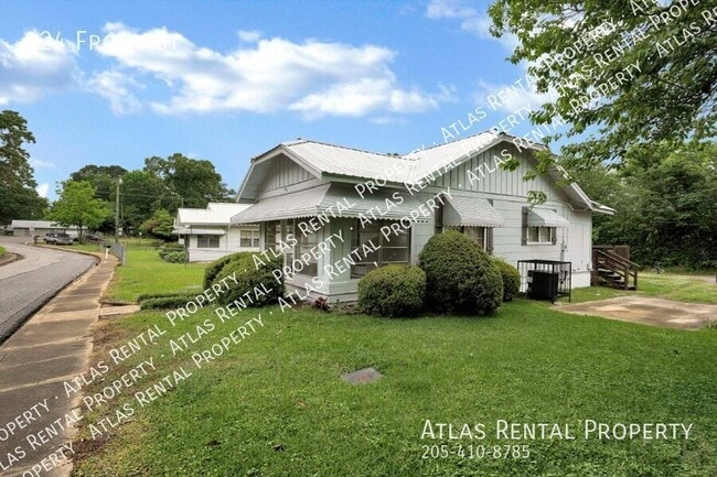 Building Photo - 124 Front St