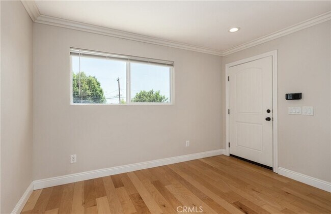 Foto del edificio - 25461 Cole St