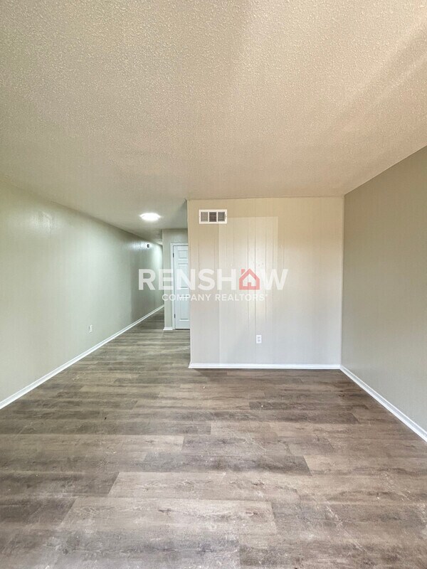 Foto del edificio - 1901 Ezell St