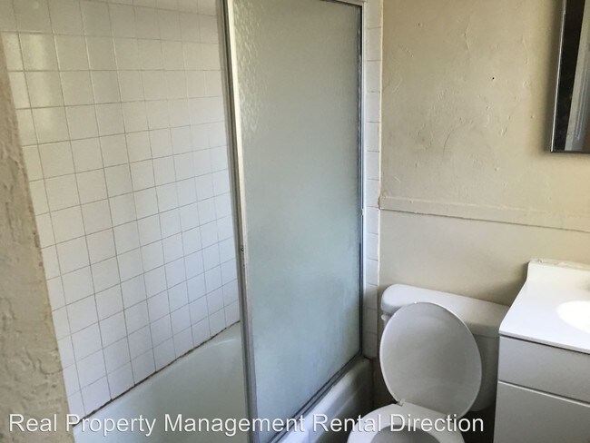 Building Photo - 2309 Hunter St