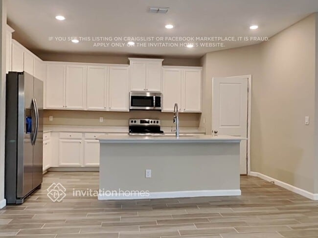 Building Photo - 7539 Chervil St