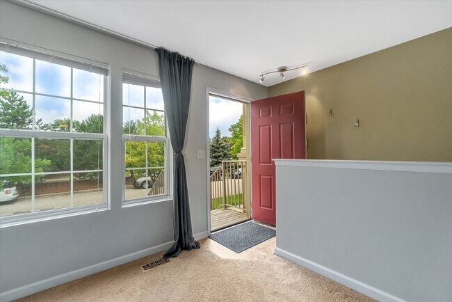 Foto del edificio - 662 Lydia Ln