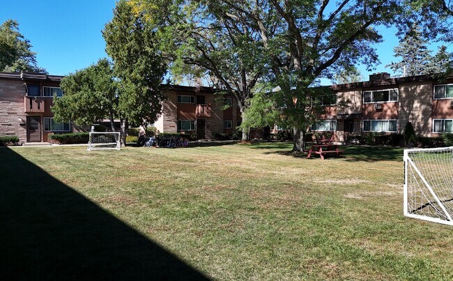 Foto del edificio - Faircrest Apartments