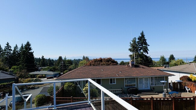 4Bd/2.5Ba Edmonds House - 4Bd/2.5Ba Edmonds House